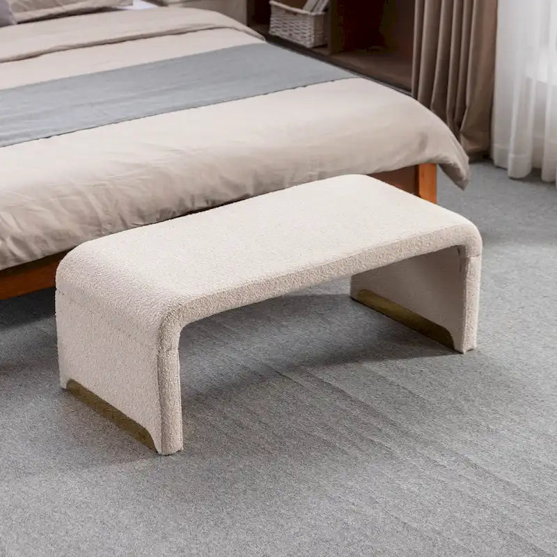 Banquette de chambre à coucher moderne en tissu bouclette, pouf et repose-pieds avec pieds en métal doré