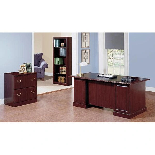 Bureau de direction, classeur latéral et deux bibliothèques à 5 étagères couleur merisier.